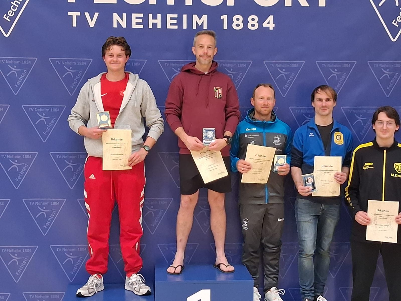Joppe Wils wint in Neheim (Duitsland)